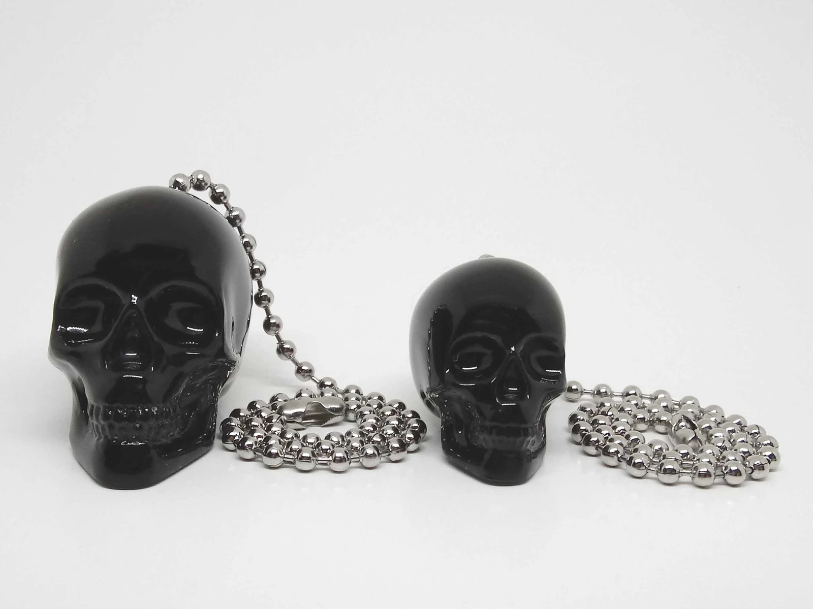 Black Skull Fan Pulls - Image 2